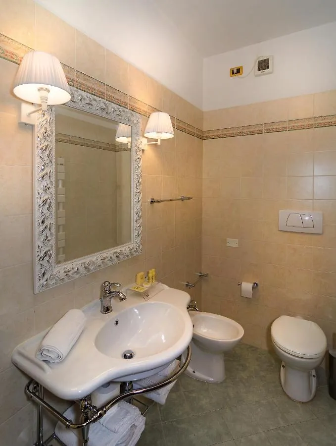 Rinascimento Bed & Breakfast Pisa 3*,